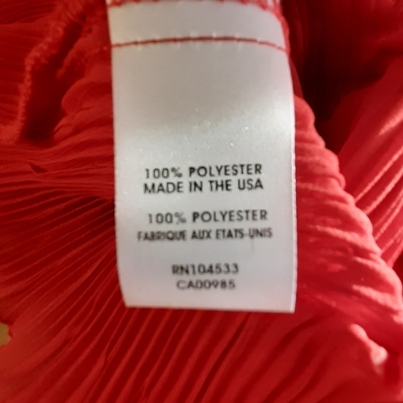 Nanette Lepore Long Sleeves Square Neckline Micropleat Blouse Sz/4 - Picture 13 of 13